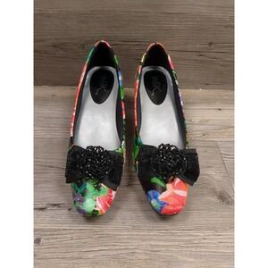It's Ok Heels Damaris Sz 10M Floral &‎ Black w Sparkly Bow